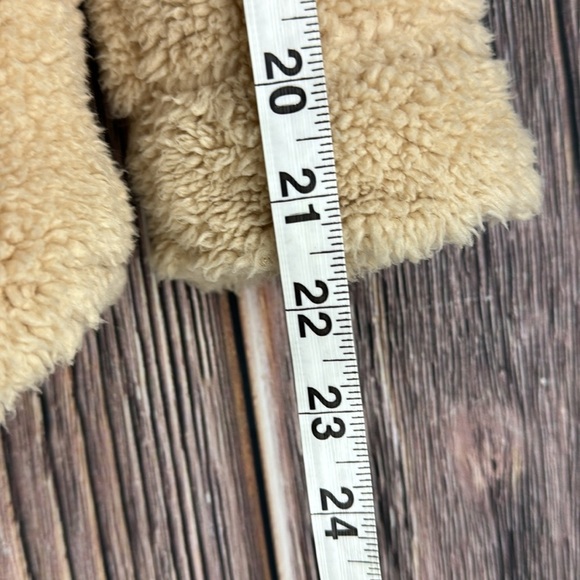 Urban Republic Faux Lambs Wool Coat - Picture 8 of 9